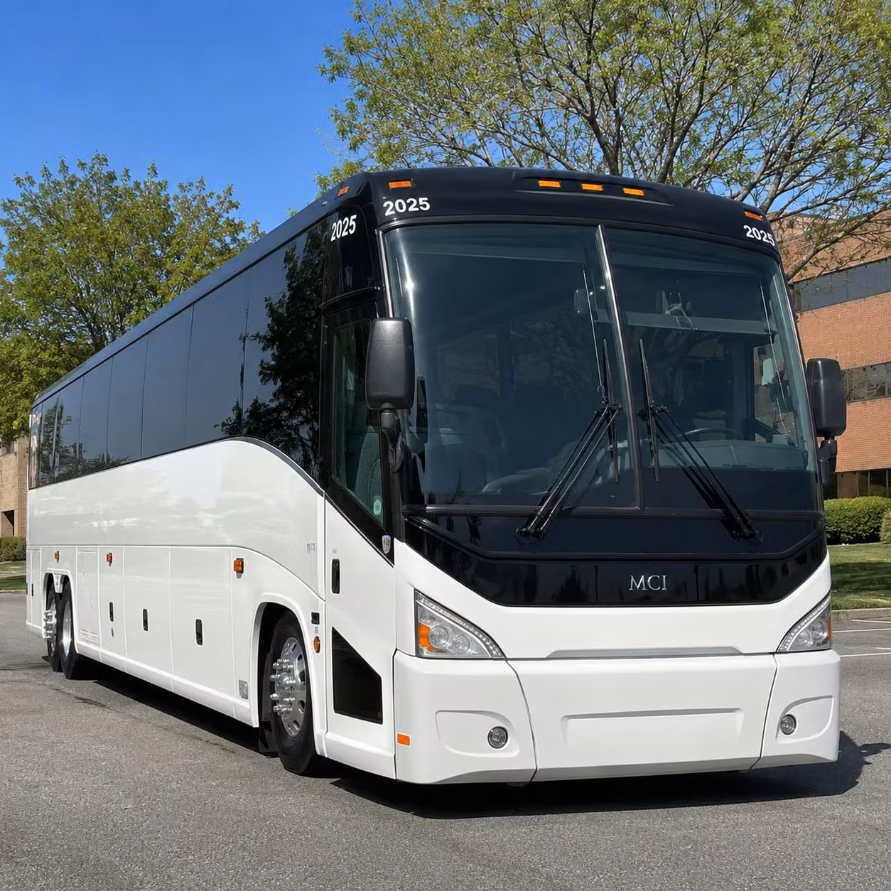 moving a large group to bottlerock outside lands or a multi day festival fremontcharterbus com has you covered
